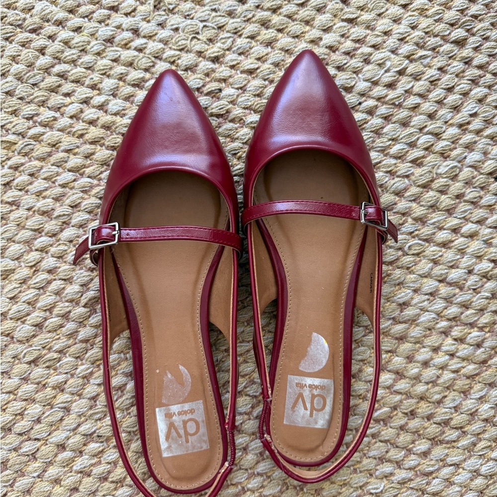 DV by Dolce Vita Women's Burgundy Flats
